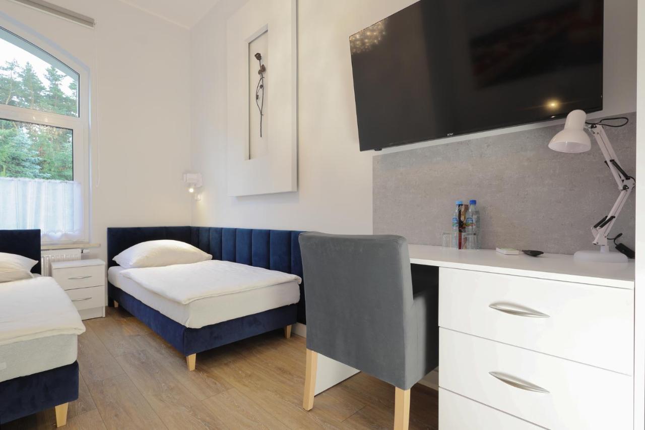 Dworek Rozany Hotel & Restauracja Namysłów Eksteriør billede