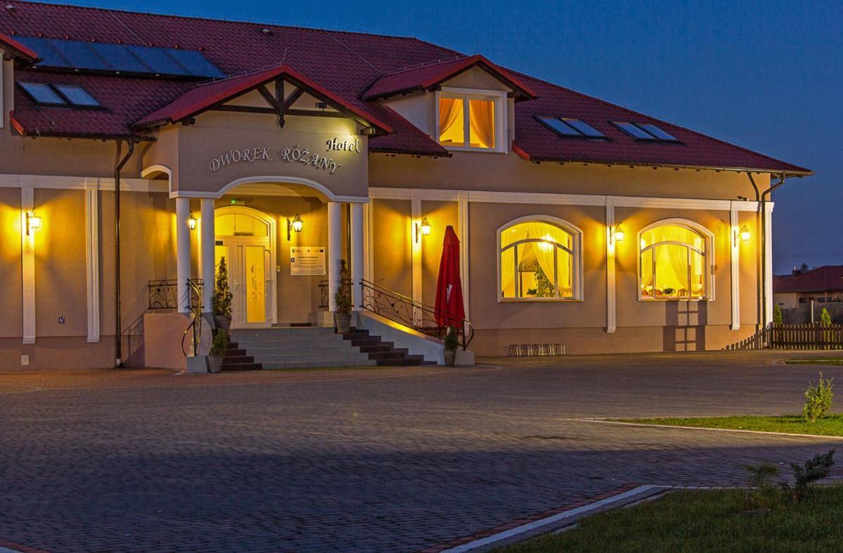 Dworek Rozany Hotel & Restauracja Namysłów Eksteriør billede