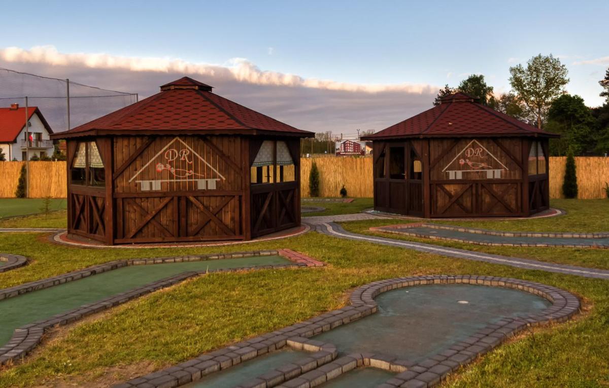 Dworek Rozany Hotel & Restauracja Namysłów Eksteriør billede